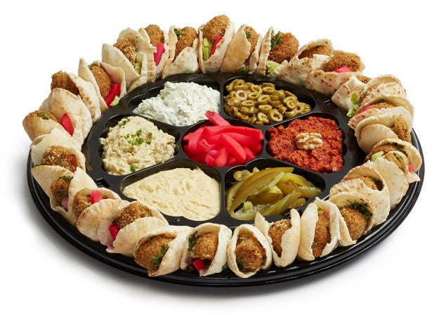 cuisinesconnect Plateau de mini pitas au falafel et mezzés southshore montreal - andalos