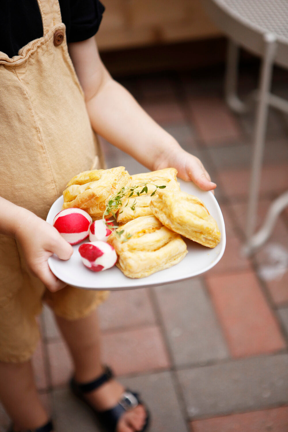 cuisinesconnect feuilleté au fromage southshore montreal - meza montreal